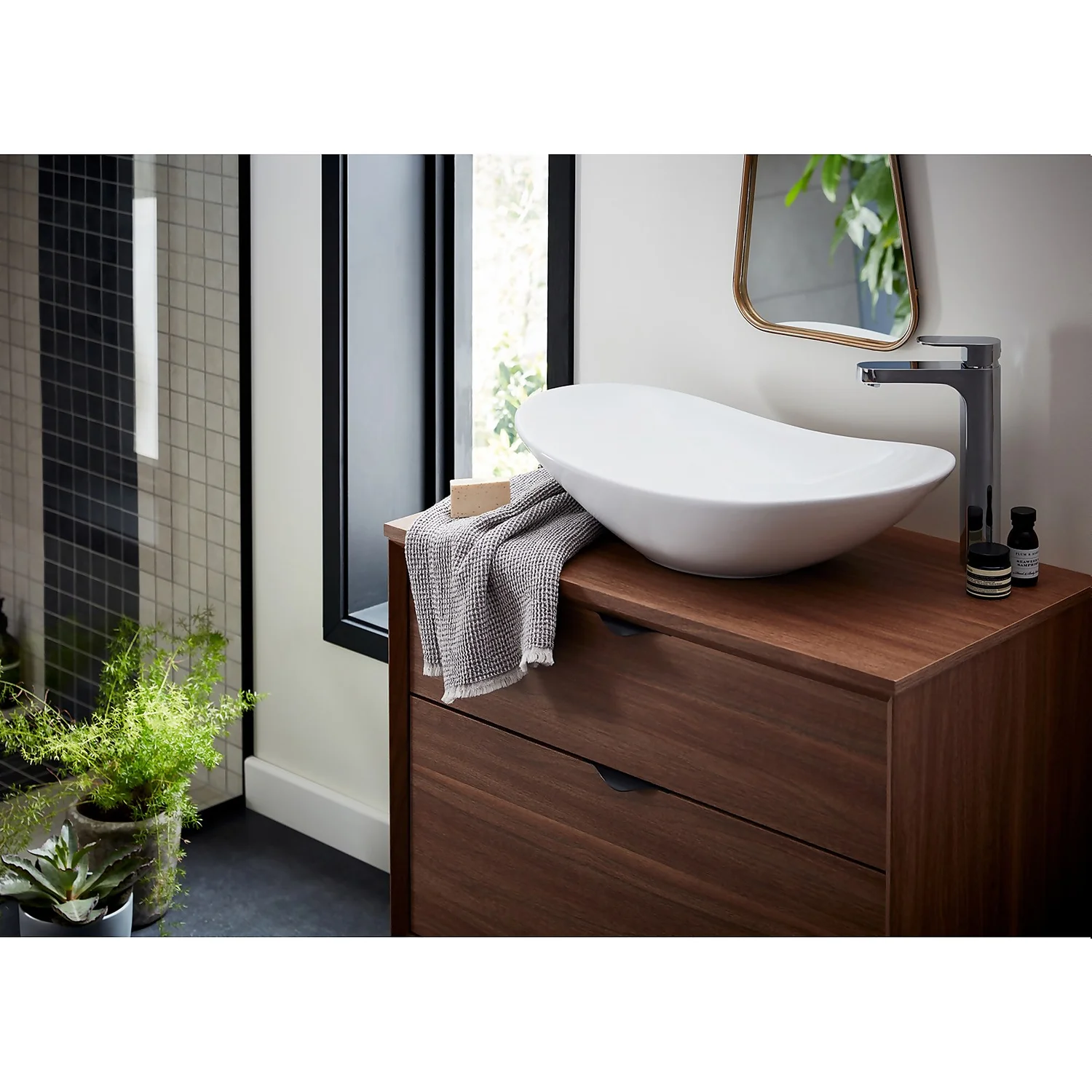 Bathstore Vessel Ceramic Wash Bowl 2 Bathstore Vessel Ceramic Wash Bowl - Image 2