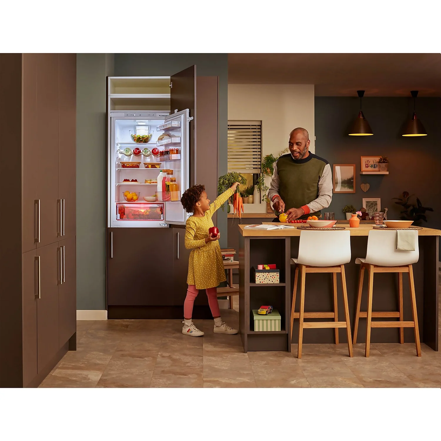 Beko HarvestFresh BCFD3V73 Integrated 70/30 Frost Free Fridge Freezer With Sliding Door Fixing Kit - White 7 Beko HarvestFresh BCFD3V73 Integrated 70/30 Frost Free Fridge Freezer With Sliding Door Fixing Kit - White - Image 7