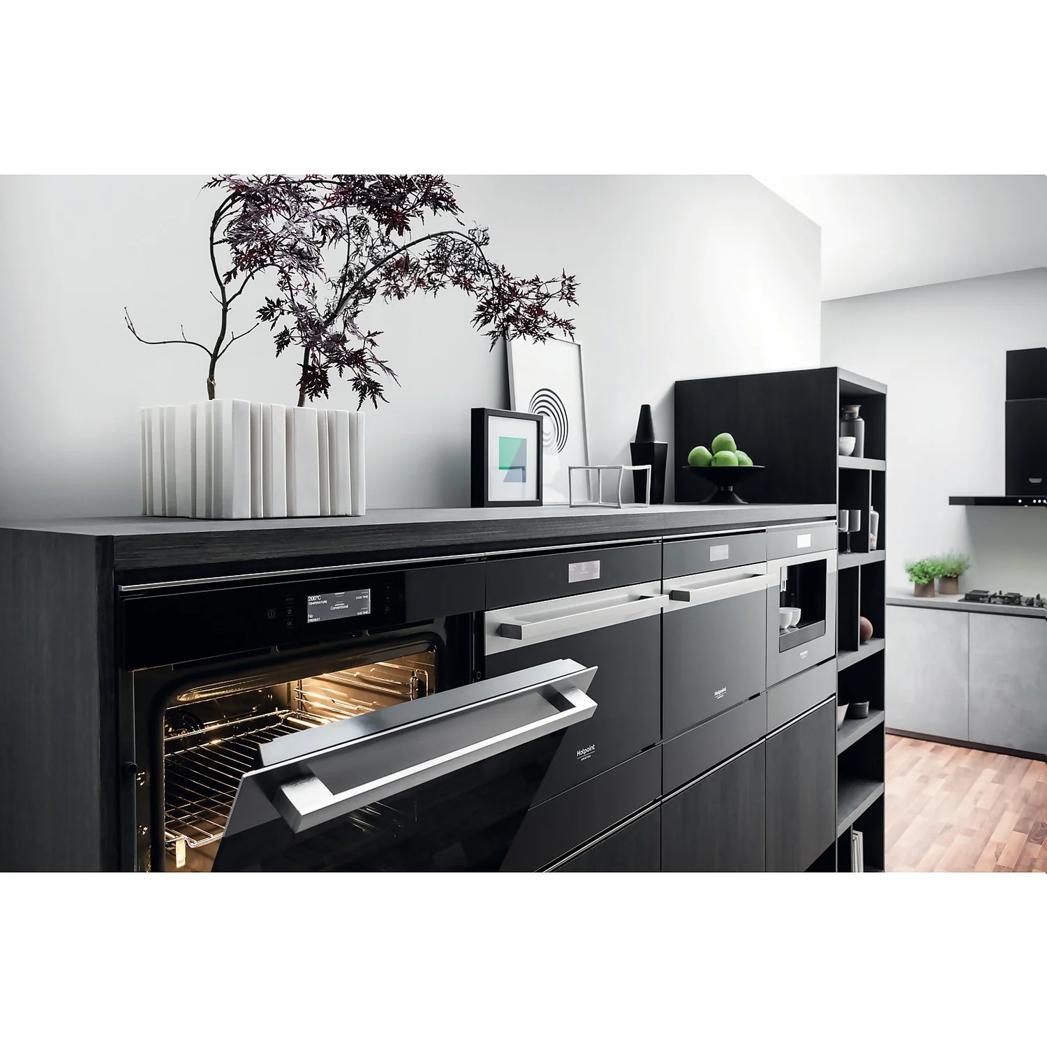 Hotpoint WD914NB Built In Warming Drawer - Black 8 Hotpoint WD914NB Built In Warming Drawer - Black - Image 8